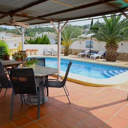 Jazmines, Monte Villa